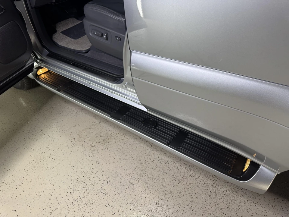 2009 Lexus GX 1st Gen - Image 21 of 31