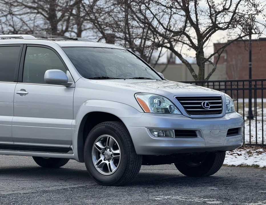 2009 Lexus GX 1st Gen - Image 28 of 31