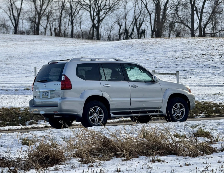 2009 Lexus GX 1st Gen - Image 13 of 31
