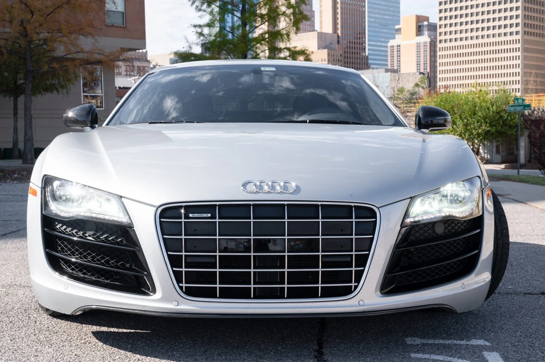 2010 Audi 42 R8 - Image 4 of 31