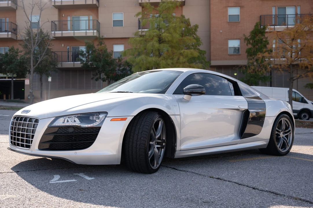 2010 Audi 42 R8 - Image 5 of 31
