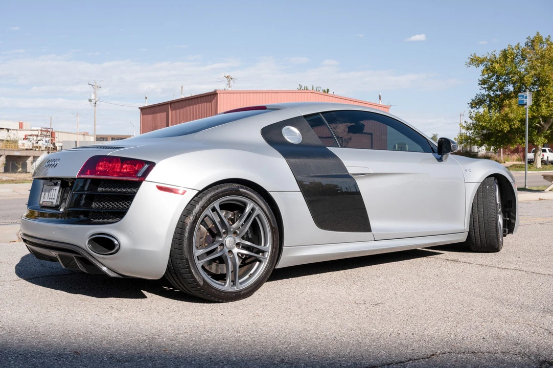 2010 Audi 42 R8 - Image 10 of 31