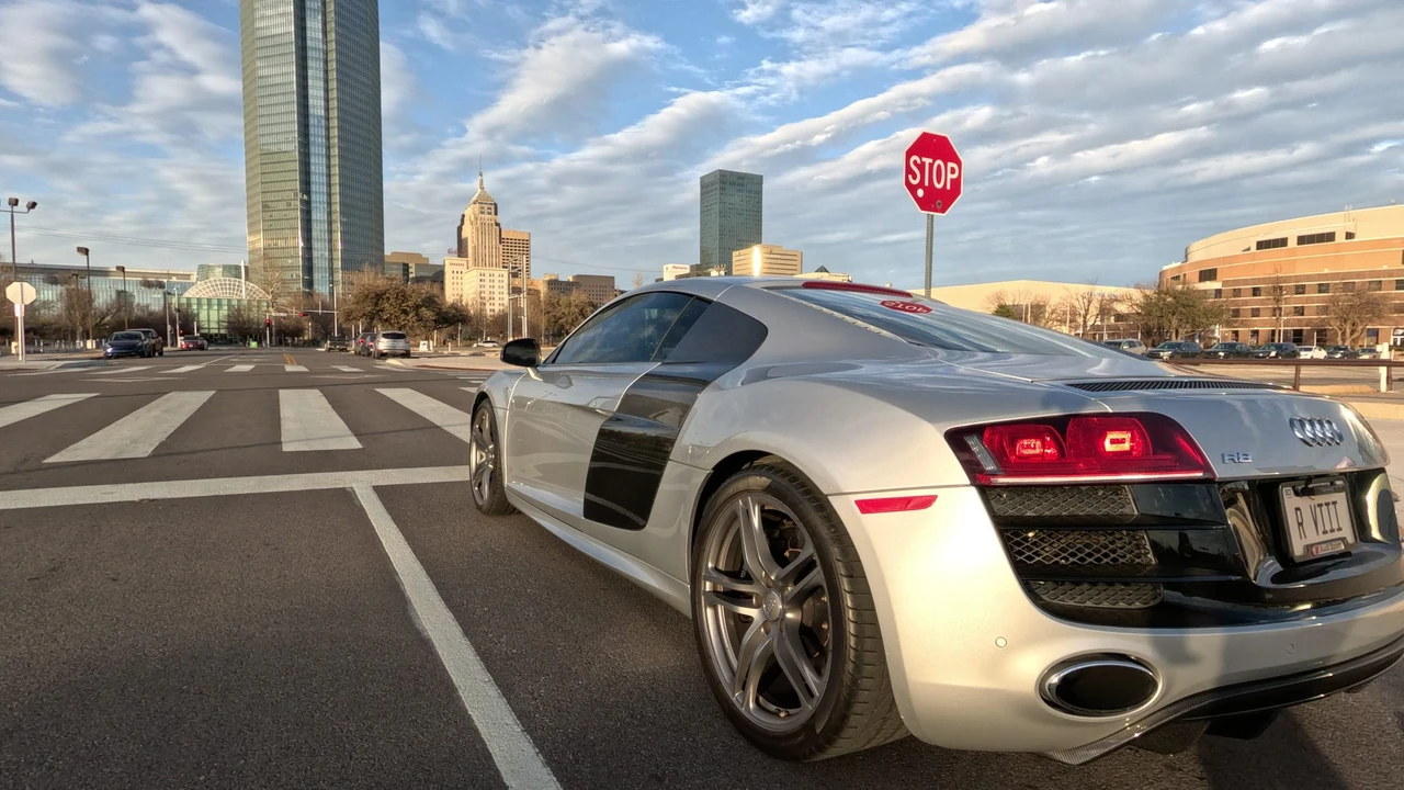 2010 Audi 42 R8 - Image 13 of 31