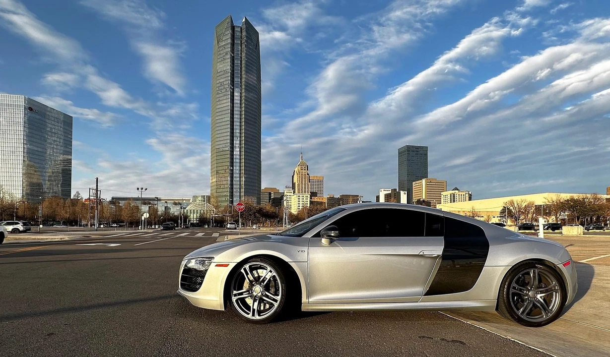 2010 Audi 42 R8 - Image 6 of 31