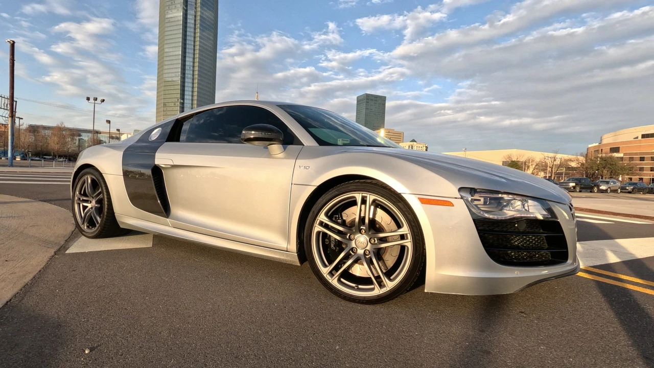 2010 Audi 42 R8 - Image 15 of 31