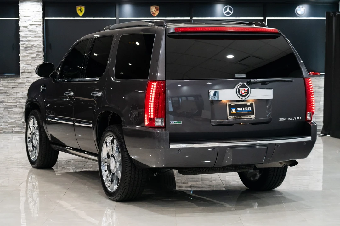 2010 Cadillac Escalade & EXT 3rd Gen - Image 24 of 31
