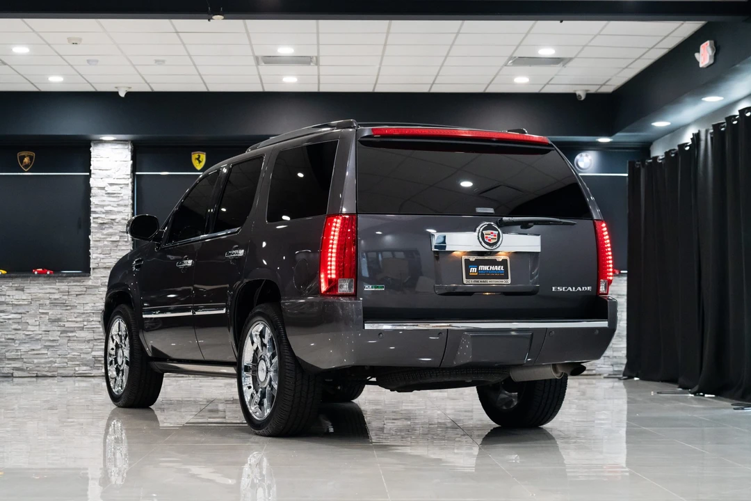 2010 Cadillac Escalade & EXT 3rd Gen - Image 28 of 31