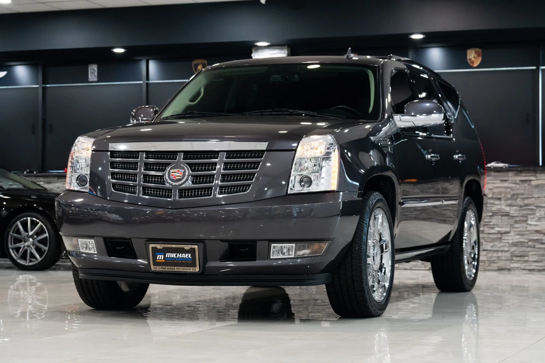 2010 Cadillac Escalade & EXT 3rd Gen - Image 4 of 31
