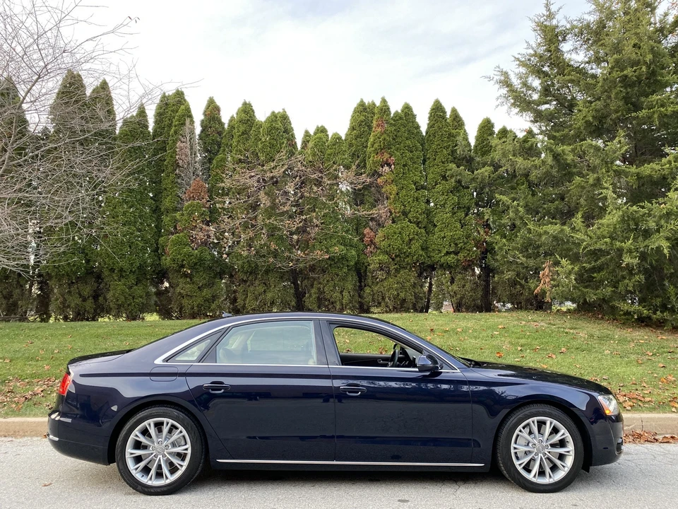 2011 Audi D4 A8 - Image 26 of 31