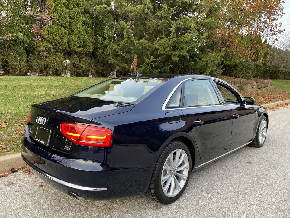 2011 Audi D4 A8 - Image 18 of 31