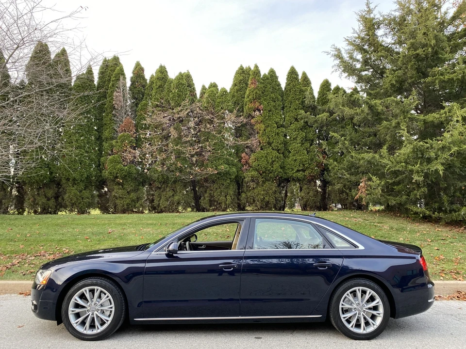 2011 Audi D4 A8 - Image 11 of 31