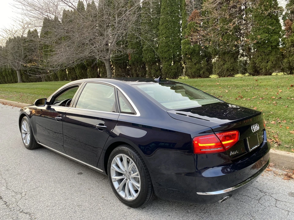 2011 Audi D4 A8 - Image 14 of 31