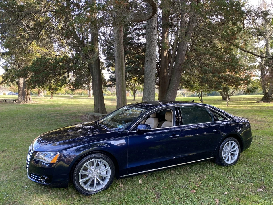 2011 Audi D4 A8 - Image 9 of 31
