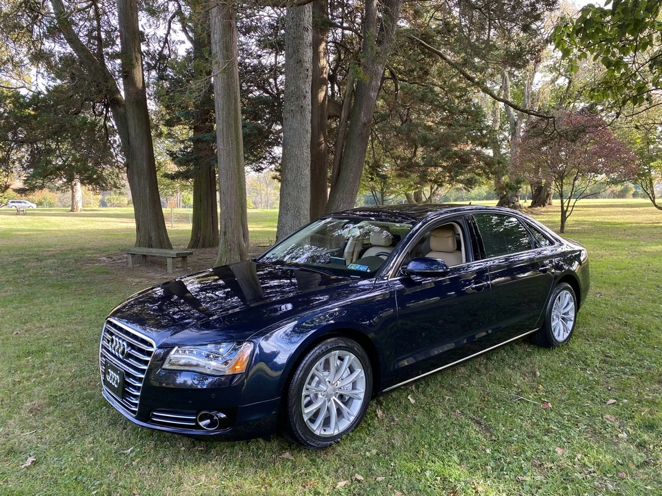 2011 Audi D4 A8 - Image 8 of 31