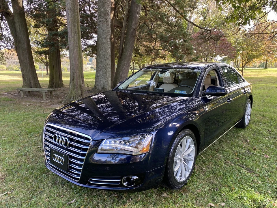 2011 Audi D4 A8 - Image 5 of 31