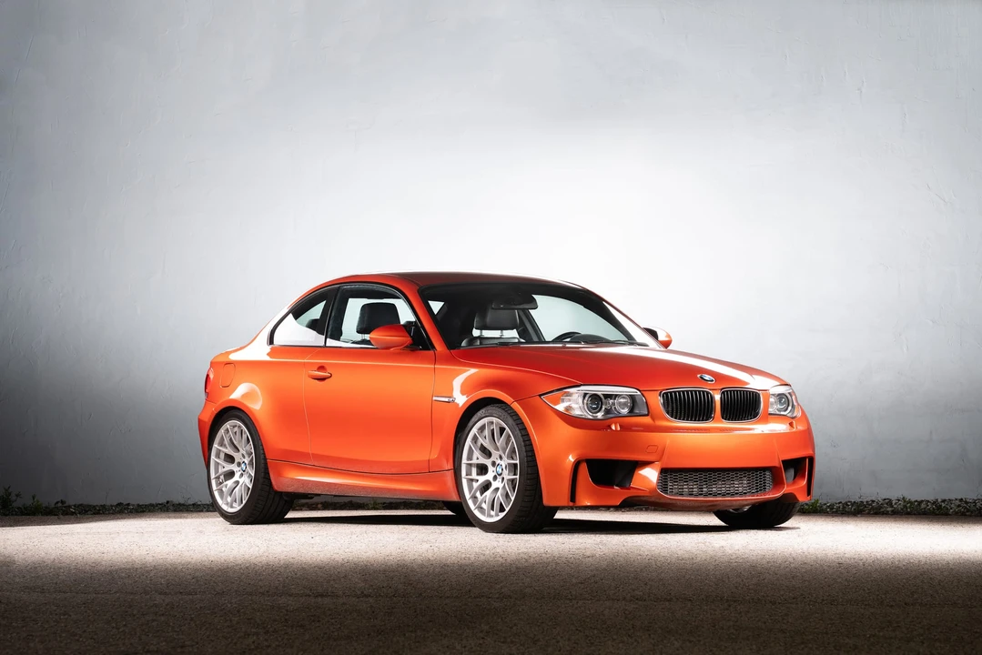 2011 BMW 1M - Image 19 of 31