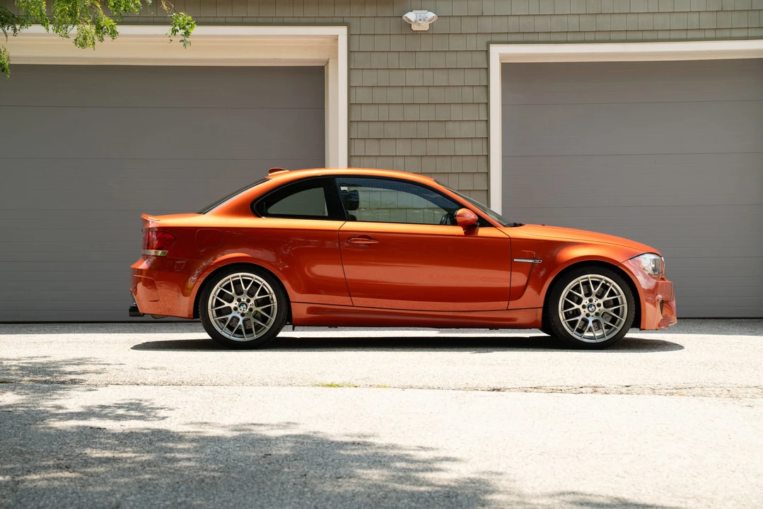 2011 BMW 1M - Image 16 of 31