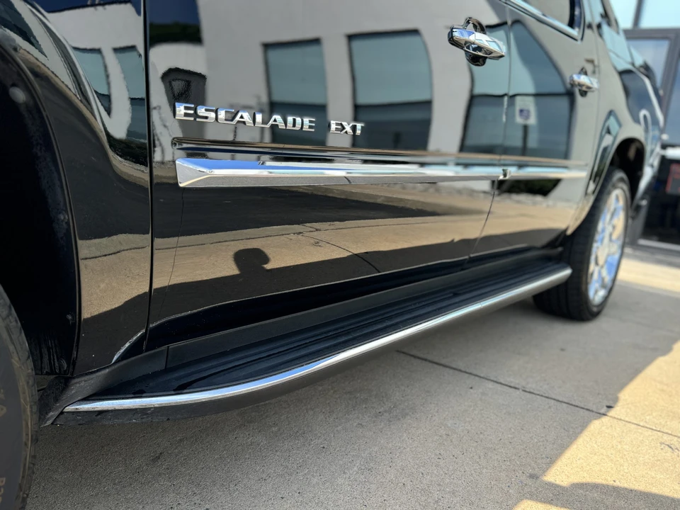 2011 Cadillac Escalade & EXT 3rd Gen - Image 21 of 31