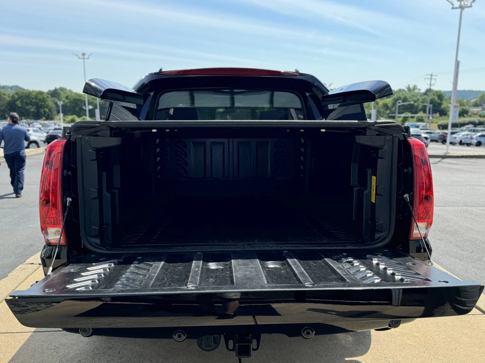 2011 Cadillac Escalade & EXT 3rd Gen - Image 26 of 31