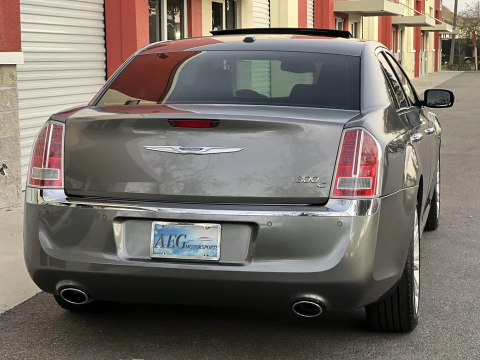 2011 Chrysler 300 (2005-2023) - Image 21 of 31