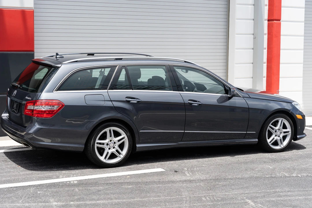 2011 Mercedes-Benz W212 E-Class - Image 18 of 31