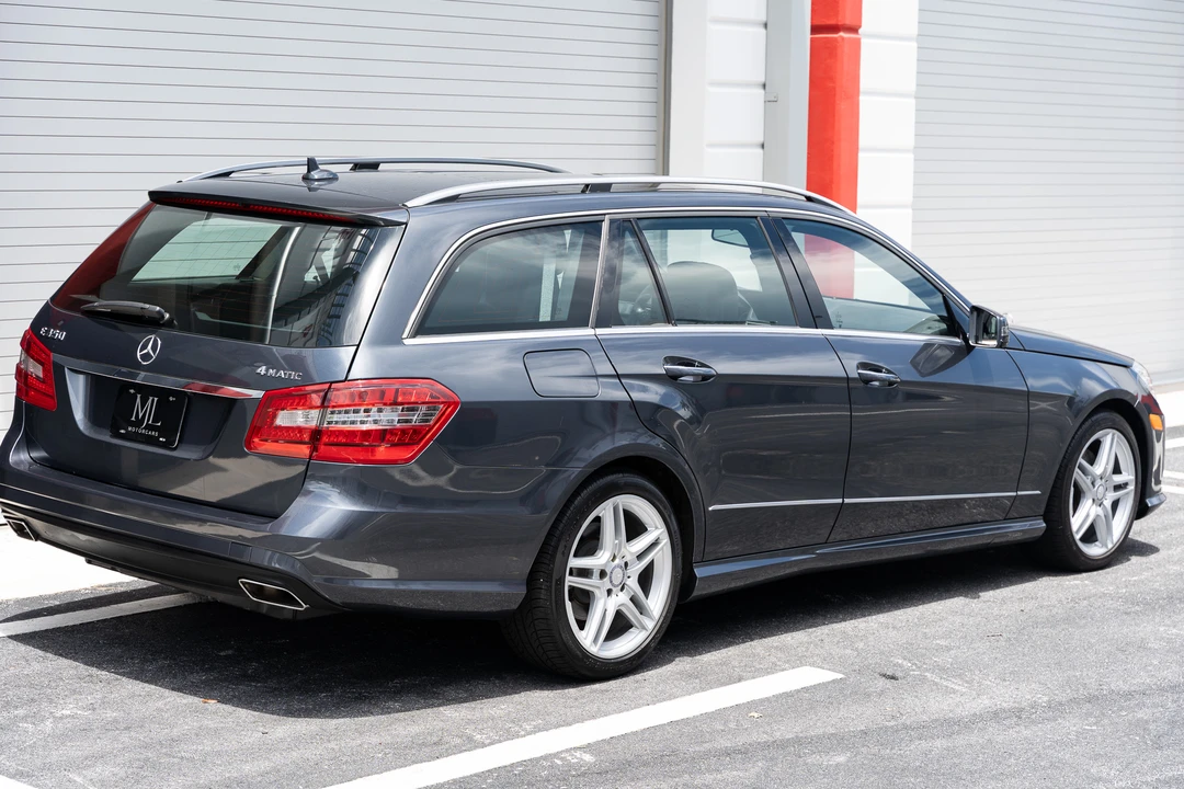 2011 Mercedes-Benz W212 E-Class - Image 17 of 31