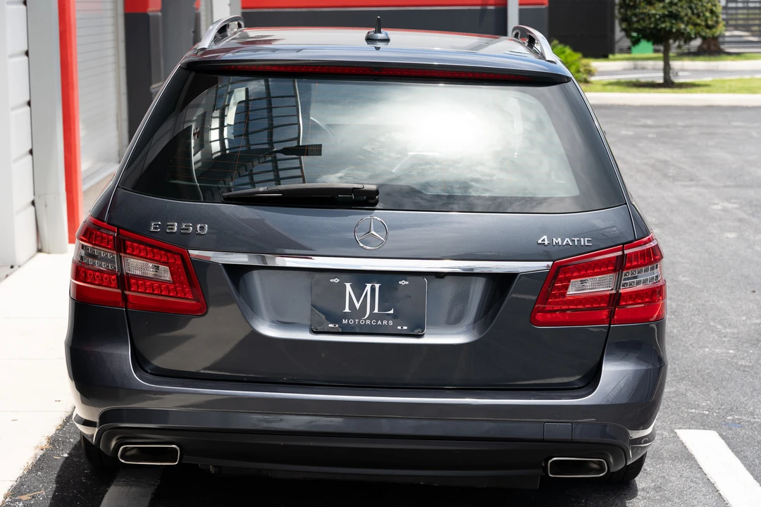 2011 Mercedes-Benz W212 E-Class - Image 14 of 31