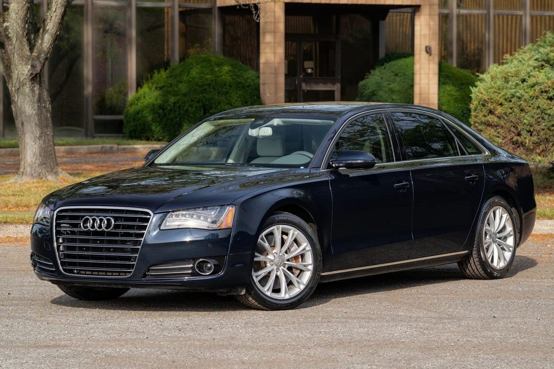 2012 Audi D4 A8 - Image 3 of 31