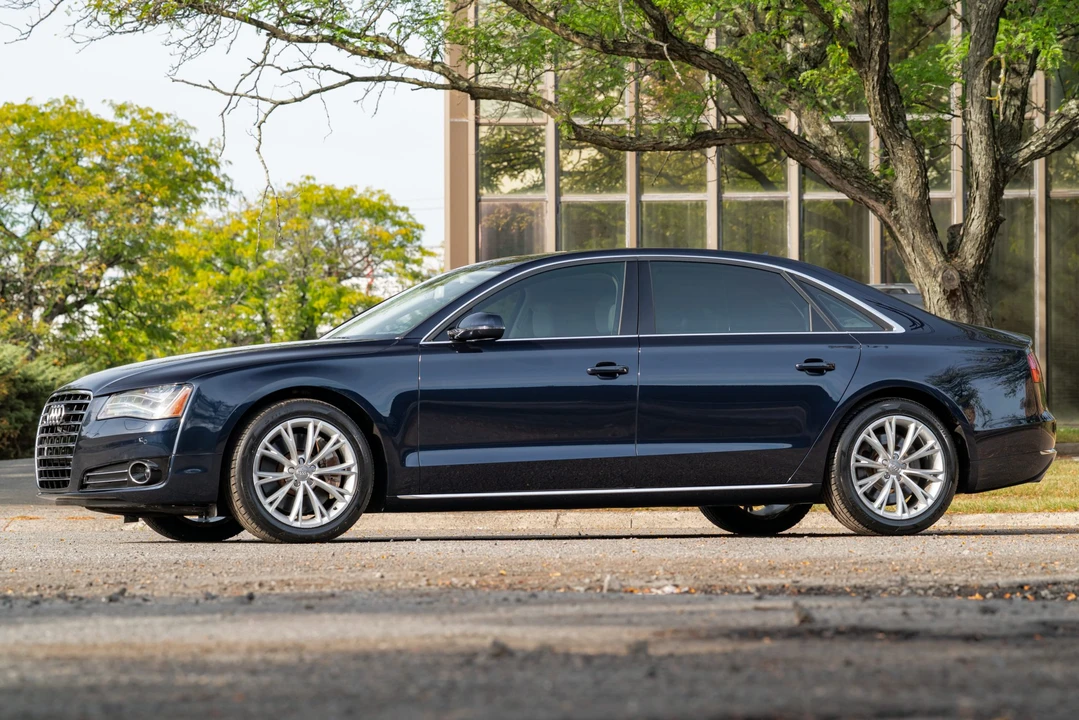 2012 Audi D4 A8 - Image 5 of 31