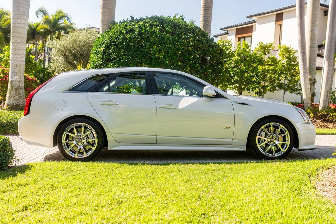 2012 Cadillac CTS-V 2nd Gen - Image 4 of 31