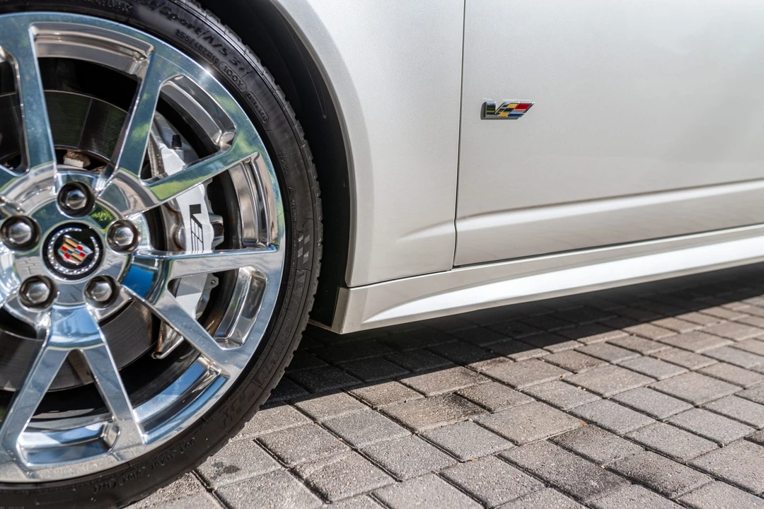 2012 Cadillac CTS-V 2nd Gen - Image 25 of 31