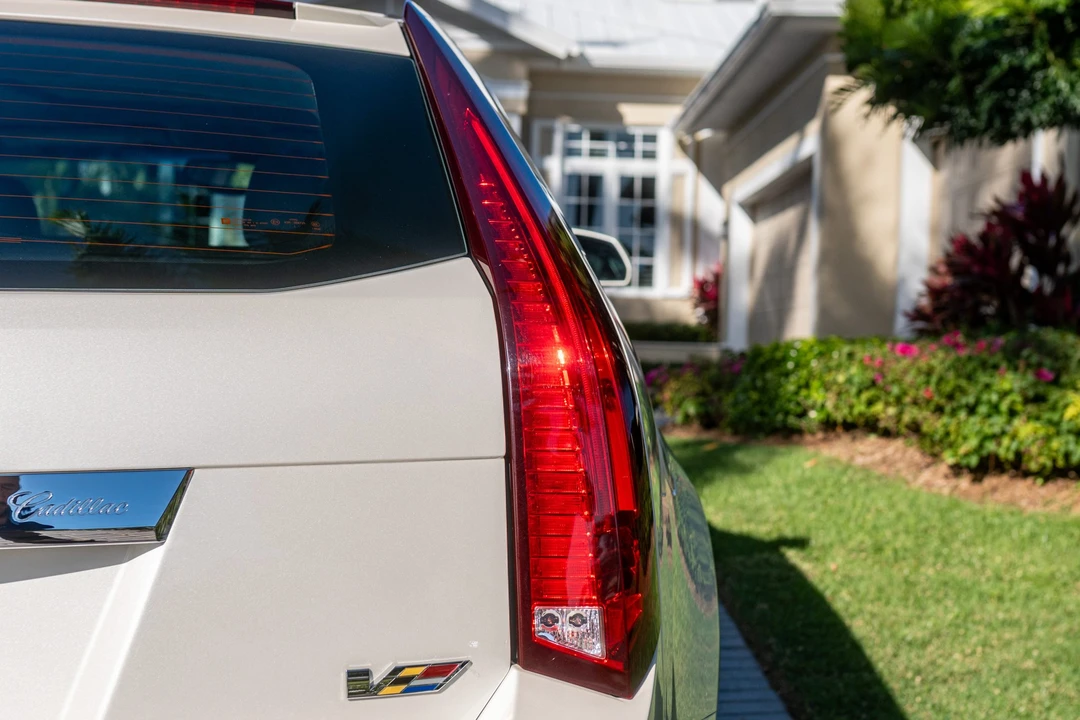 2012 Cadillac CTS-V 2nd Gen - Image 18 of 31