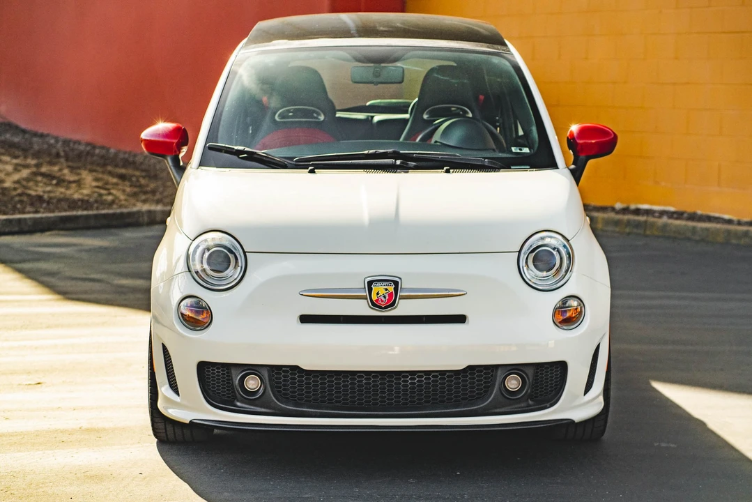2012 Fiat Abarth 500 - Image 6 of 31