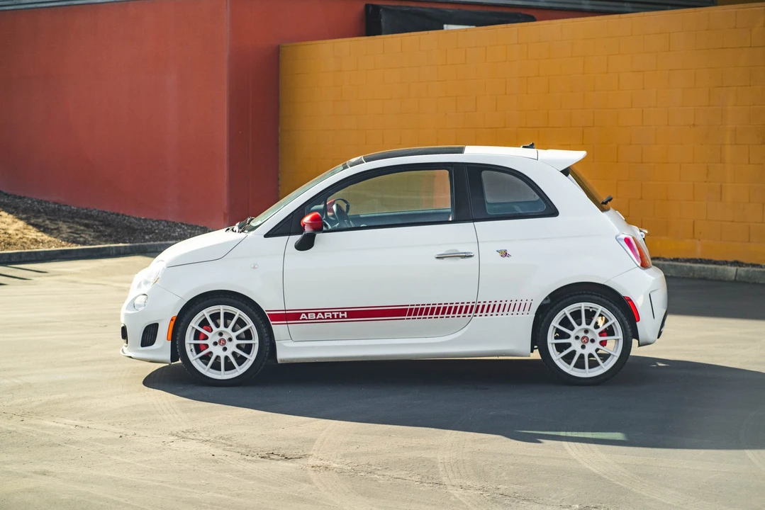 2012 Fiat Abarth 500 - Image 26 of 31
