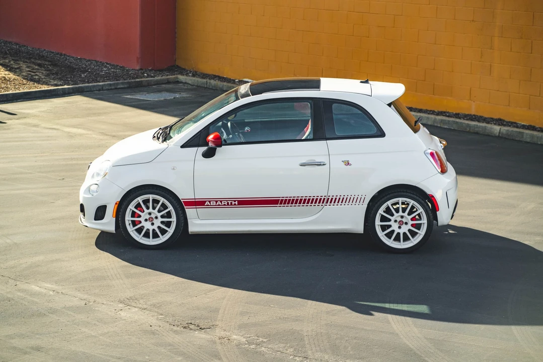 2012 Fiat Abarth 500 - Image 25 of 31