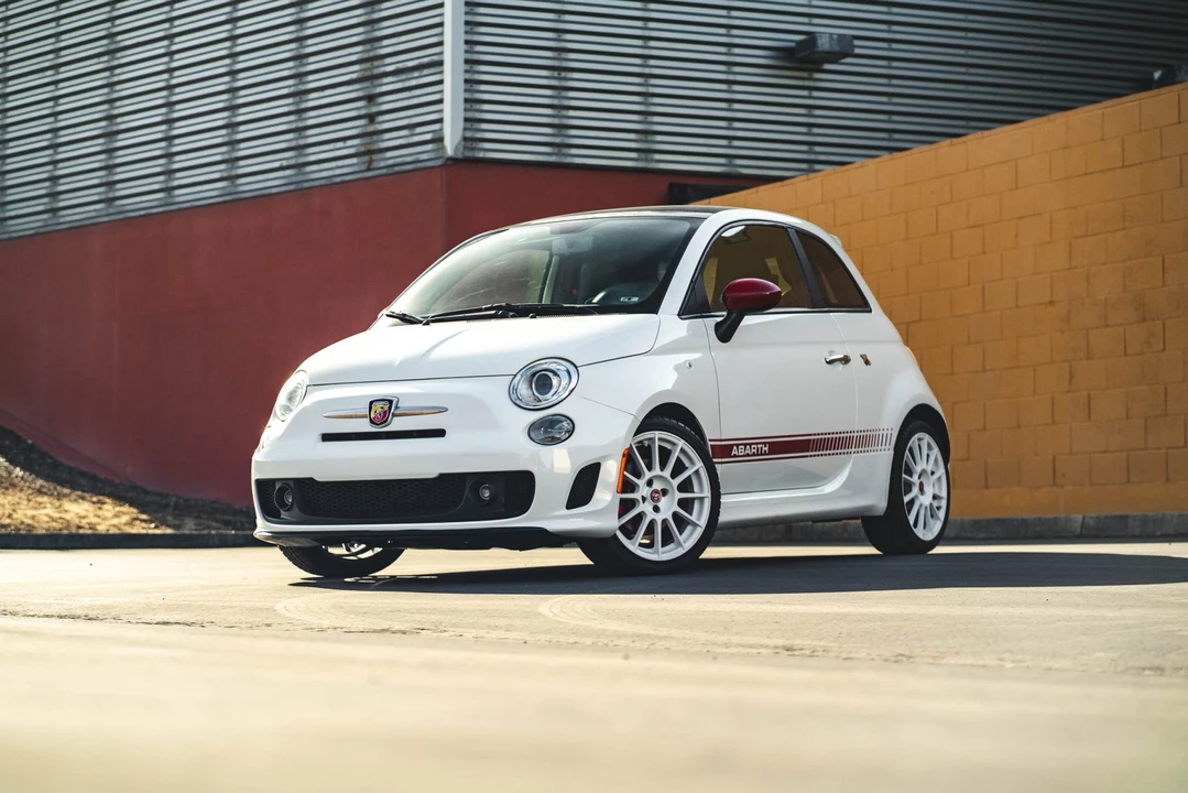 2012 Fiat Abarth 500 - Image 4 of 31