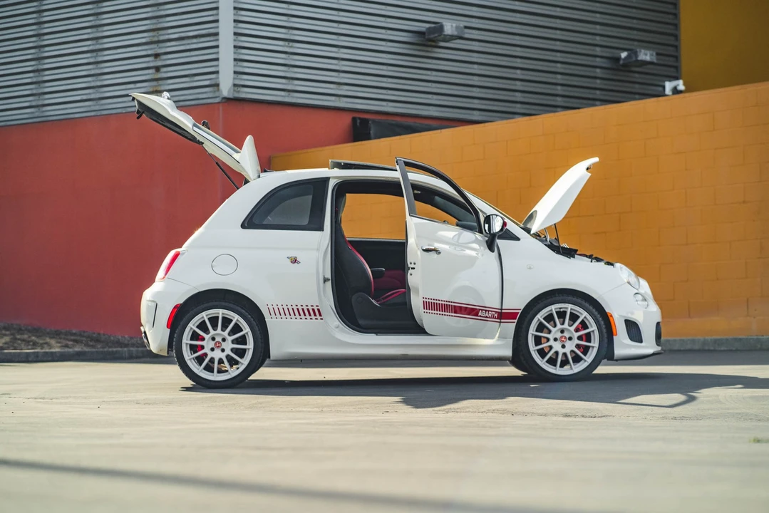 2012 Fiat Abarth 500 - Image 30 of 31