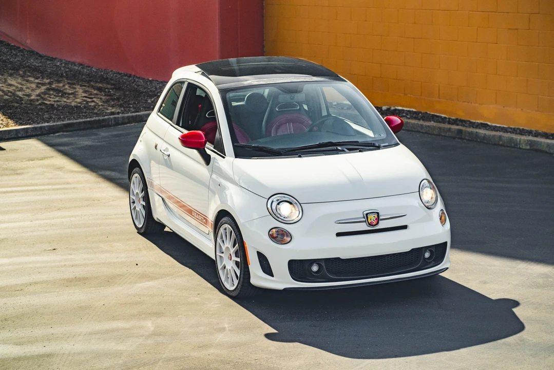 2012 Fiat Abarth 500 - Image 9 of 31