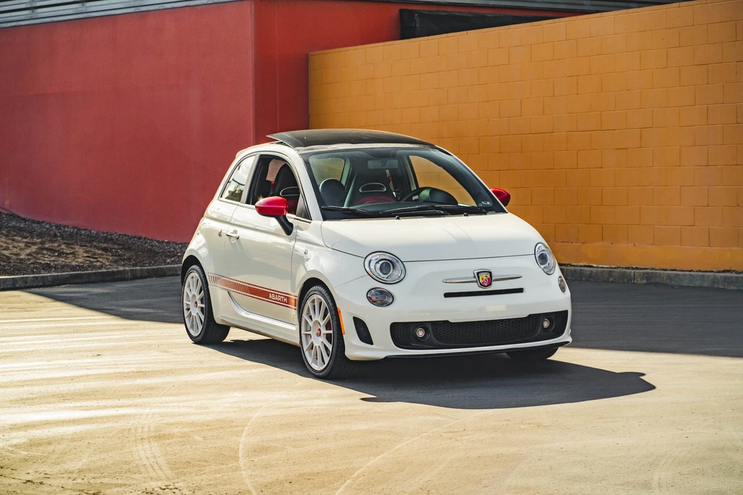2012 Fiat Abarth 500 - Image 8 of 31