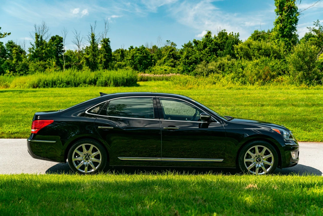2012 Hyundai Equus - Image 19 of 31