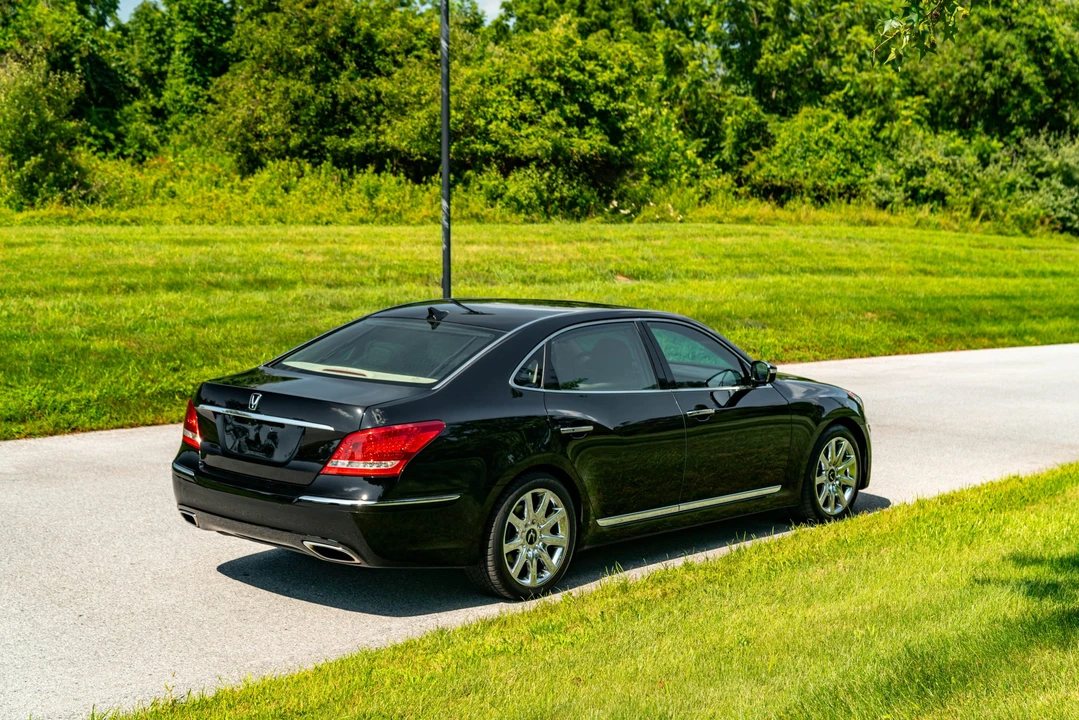2012 Hyundai Equus - Image 23 of 31