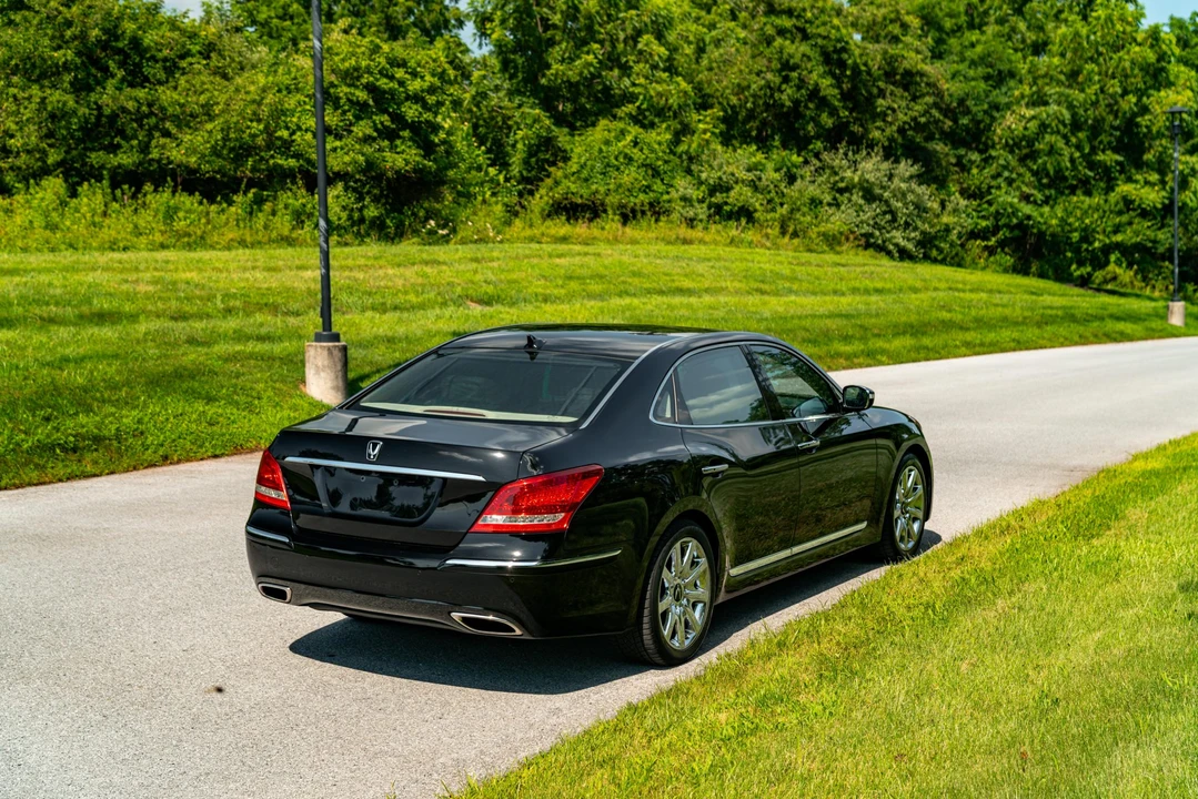 2012 Hyundai Equus - Image 25 of 31
