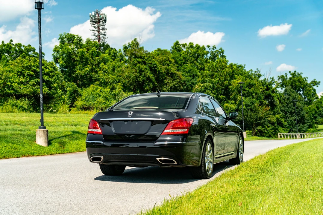 2012 Hyundai Equus - Image 28 of 31