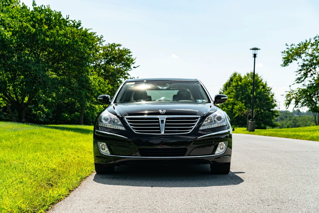 2012 Hyundai Equus - Image 10 of 31