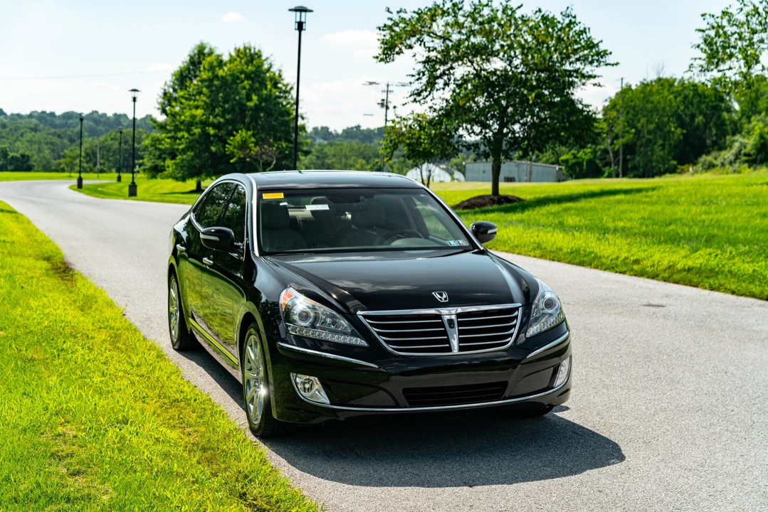2012 Hyundai Equus - Image 11 of 31