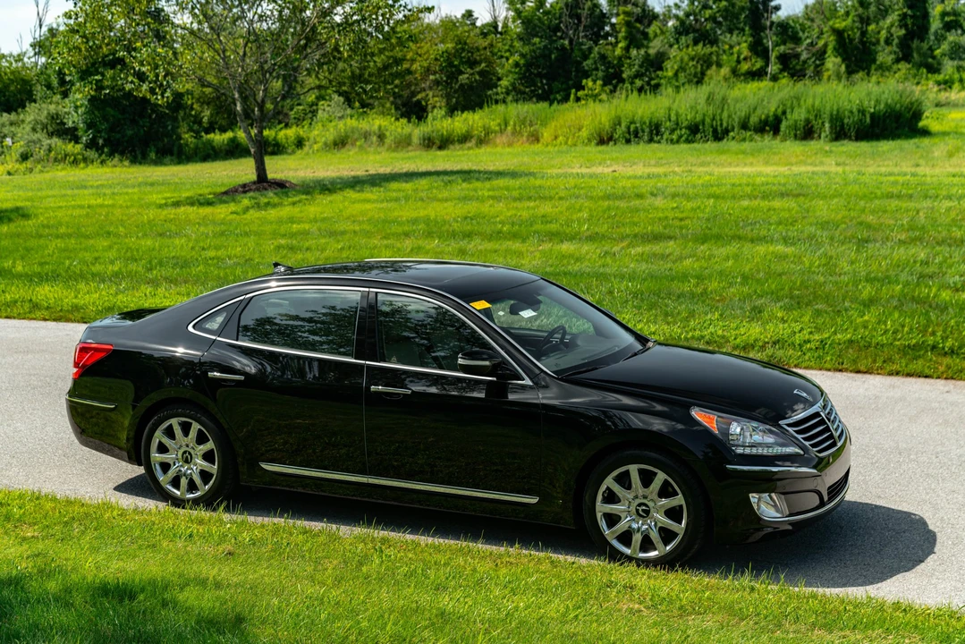 2012 Hyundai Equus - Image 15 of 31