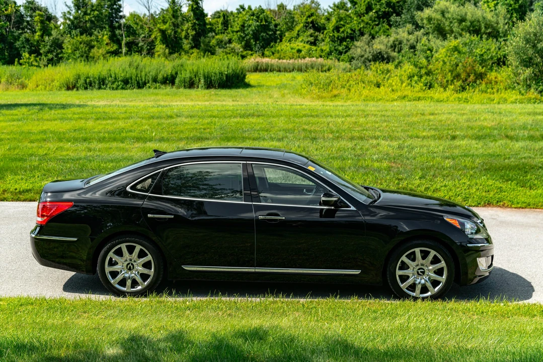 2012 Hyundai Equus - Image 17 of 31
