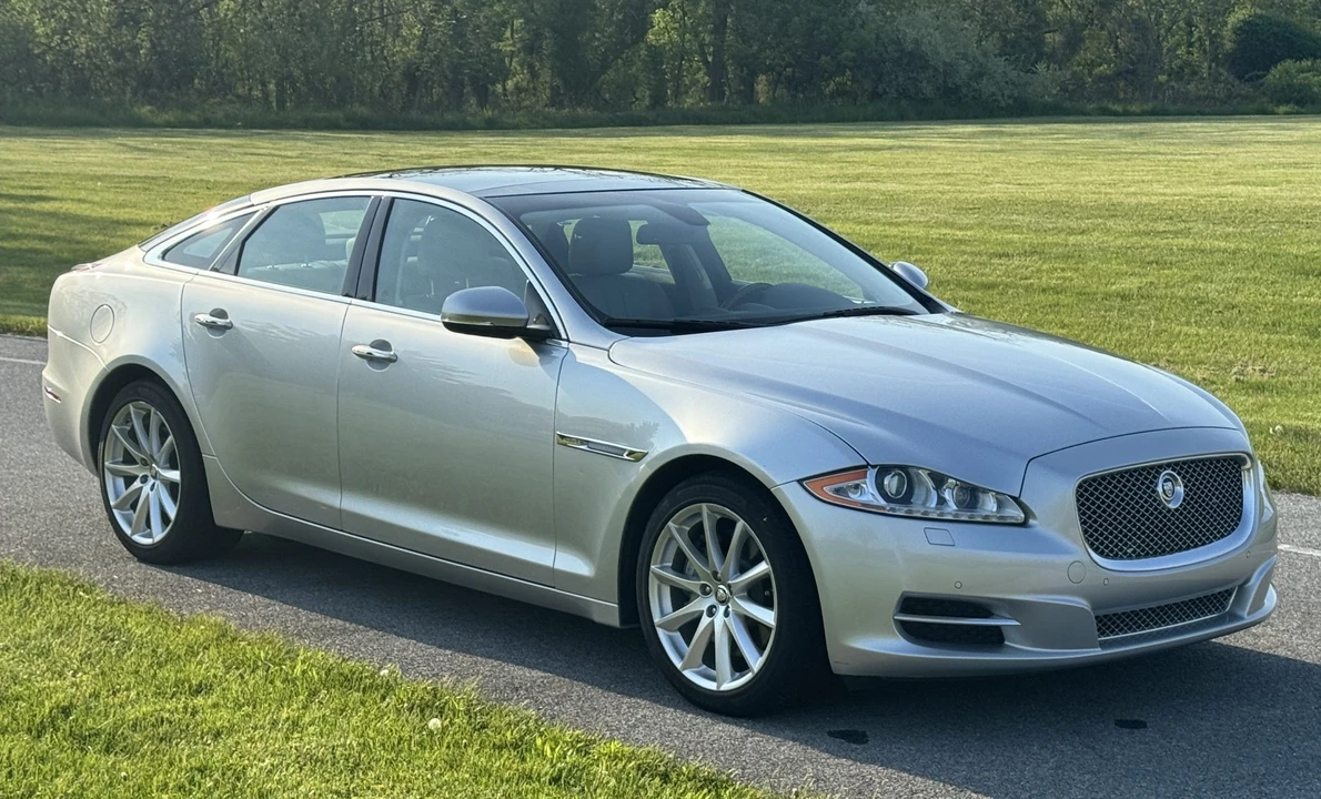 2012 Jaguar X351 XJ - Image 22 of 31