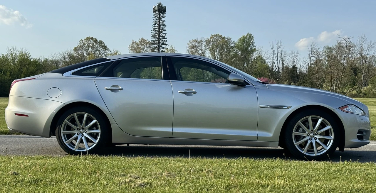2012 Jaguar X351 XJ - Image 19 of 31