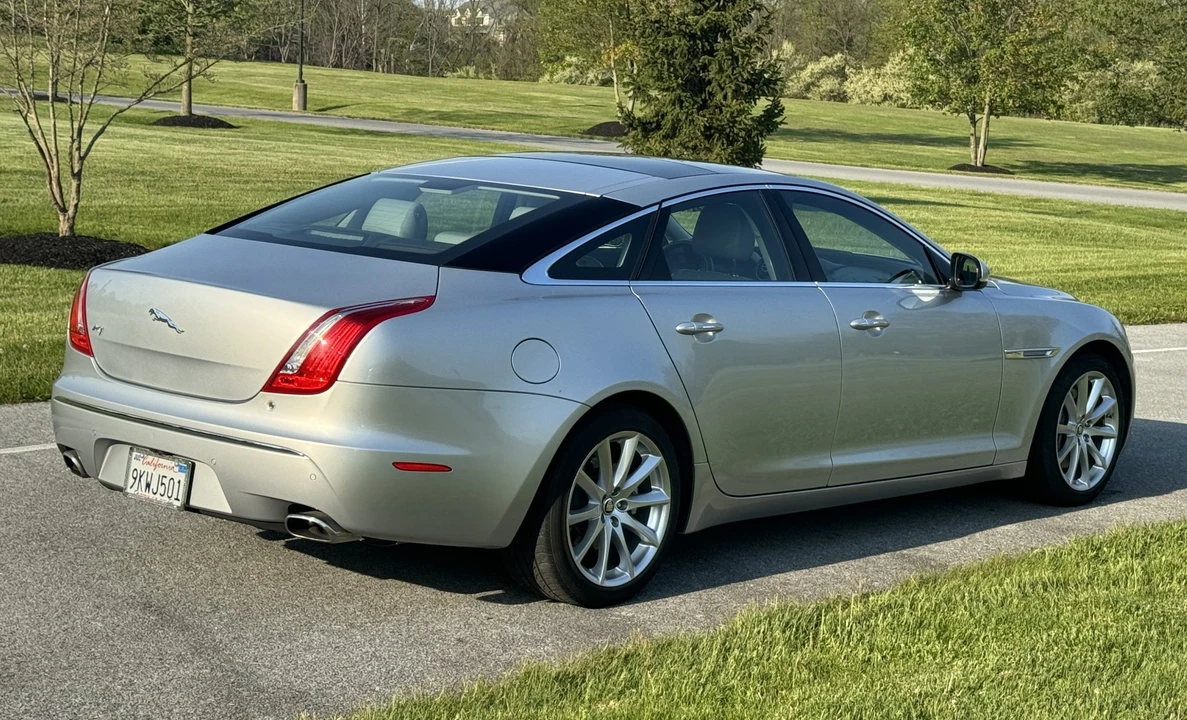 2012 Jaguar X351 XJ - Image 18 of 31